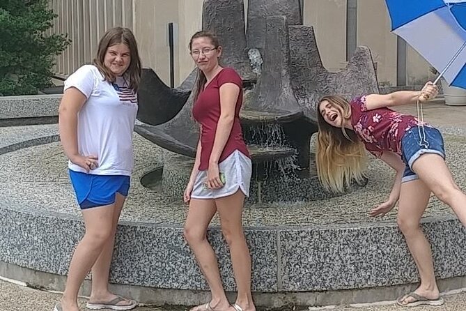 Scavenger Hunt Adventure in Indianapolis by Wacky Walks - Finding the Sixty Items Around Indianapolis