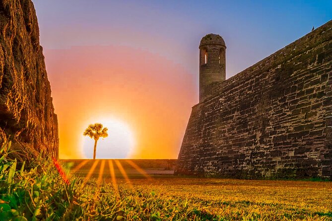 Scavenger Hunt: Key To The City Scavenger Hunt - A puzzle walk beside Castillo de San Marcos