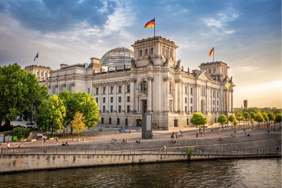 Scavenger Hunt through Berlin's Government District - Are the puzzles difficult?
