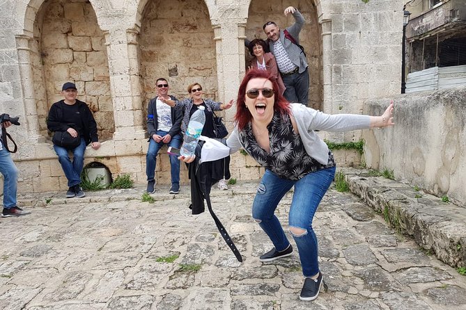Scavengerhunt app, with riddles, take funny pictures, activity to be remembered! - Photo missions that make the outing memorable