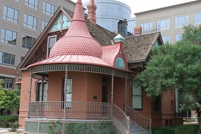 Self-Guided Arizona Scavenger Hunt: Arizona's Capitol Sights - Timing, heat, and the practical walking details