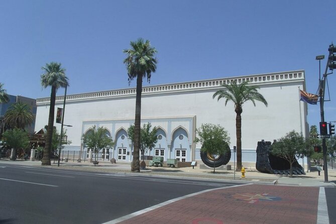 Self-Guided Arizona Scavenger Hunt: Arizona's Capitol Sights - University Park and the first clues
