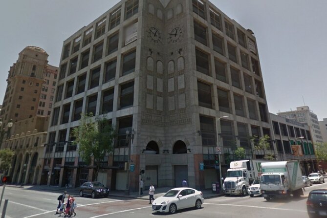Self-Guided LA Scavenger Hunt: The Wonders Of Downtown LA - The Million Dollar Theater and Central Library