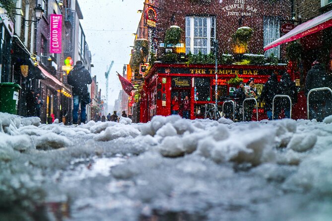 Self-Guided Scavenger Hunt: Dublin Adventure - The Spire, riddles, and city-center clues
