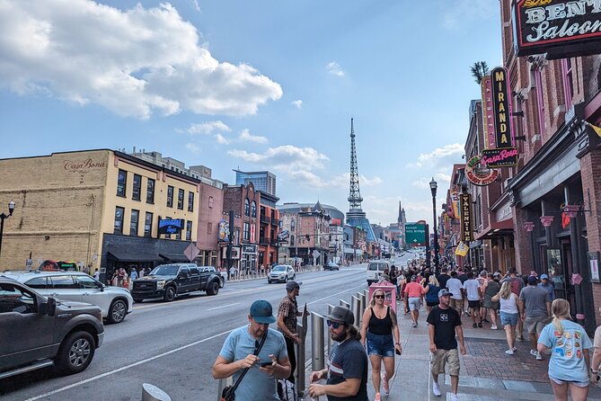 Self Guided Scavenger Hunt Walking Tour - Private groups change the feel