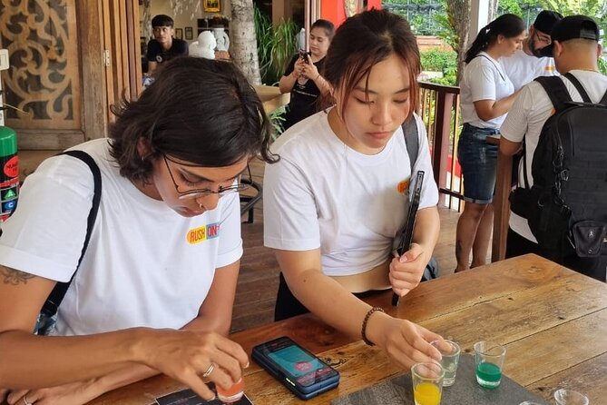 Self Guided Scavenger Hunts and Gamified Tours - The social side: teamwork instead of passive sightseeing