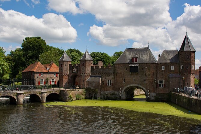 Selfguided Escape Tour Amersfoort. Find the secret exit and win! - Amersfoort becomes the game board