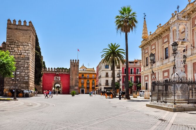 Seville Scavenger Hunt and Highlights Self Guided Audio Tour - Plaza del Cabildo and the cathedral quarter