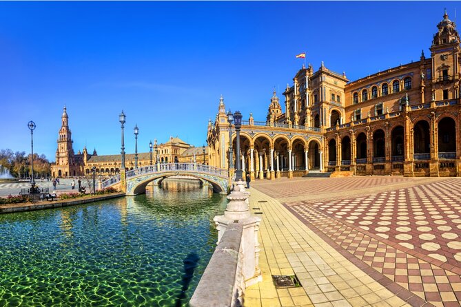 Seville: The Inheritance Exploration Game - Seeing the Cathedral of Santa Maria de la Sede