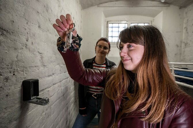Shepton Mallet Prison Escape Room - The Cell - A guard role that adds pressure
