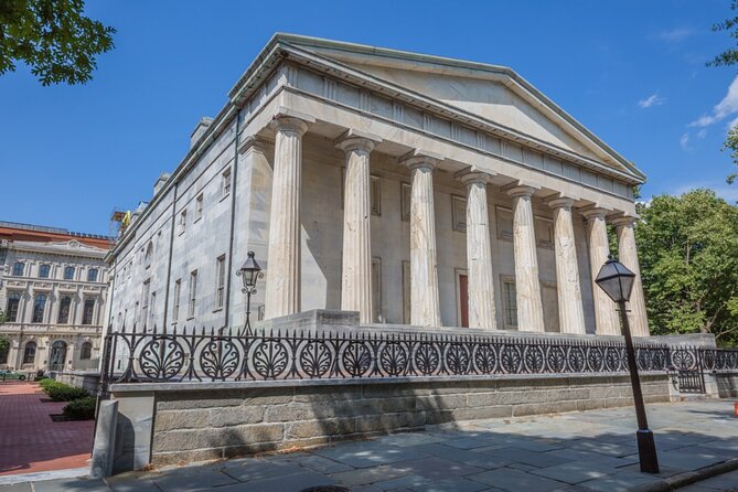 Solve the Case: Self-Guided Mystery Puzzle Walk in Philadelphia - Christ Church and a nearby burial ground