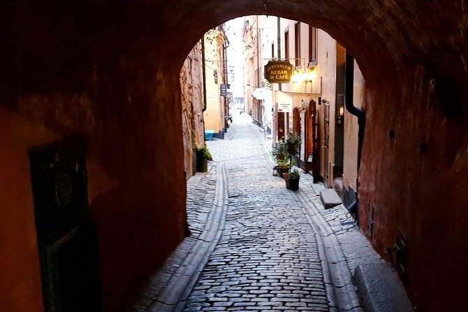 Stockholm Ghost Hunt: Self-Guided Tour and Puzzle Adventure - Ending at Kornhamnstorg