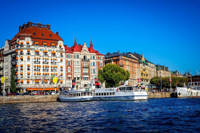 Stockholm Scavenger Hunt and Highlights Self Guided Audio Tour - Statues and churches keep the route varied