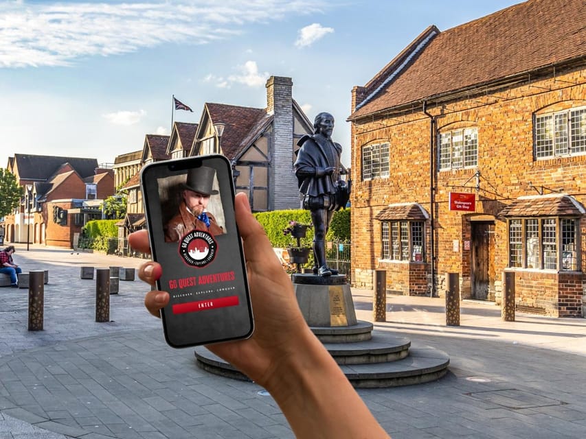 Stratford-upon-Avon: City Walking Tour & Exploration Game - Stories that reach beyond the Bard