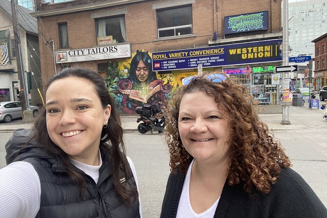 Street Art Exploration Game and Self-Guided Tour in Ottawa - BLM, DaVinci, and Lion Dance