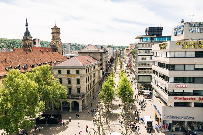 Stuttgart Scavenger Hunt and Highlights Self Guided Audio Tour - The Hans-im-Gluck fountain and a flexible finish