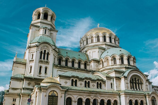 Tallinn Scavenger Hunt and Highlights Self Guided Audio Tour - Guild halls and the House of the Blackheads