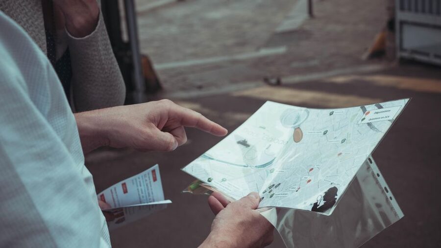 Tasty treasure hunt in Lille - Starting at Place du Général de Gaulle