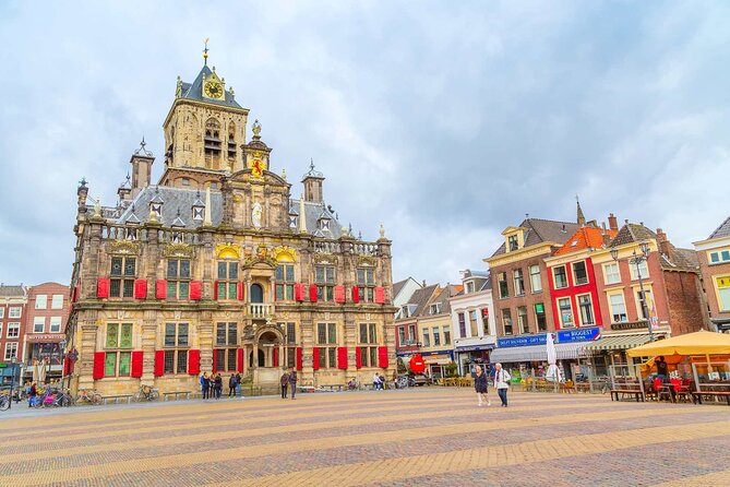 The Blue's Clues in Delft Exploration Game and Tour - A city walk with a puzzle attached
