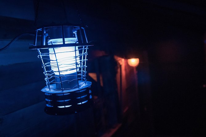 The Cabin Escape room experience in Las Vegas - Stage Design That Makes Searching More Fun