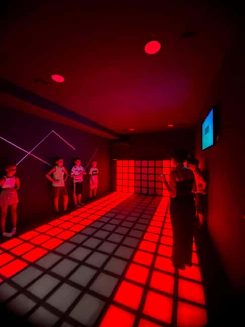 The Floor is Lava in Tirana Escape Room - The First Level: Learning How the Lava Works