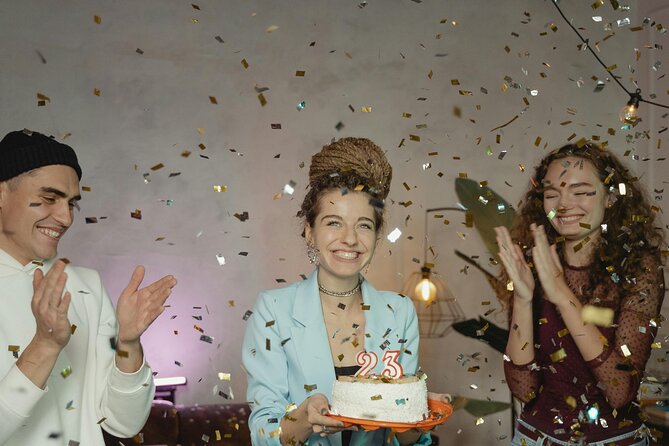 The Great Pensacola Birthday Party Tour & Scavenger Hunt - What happens at the downtown stops