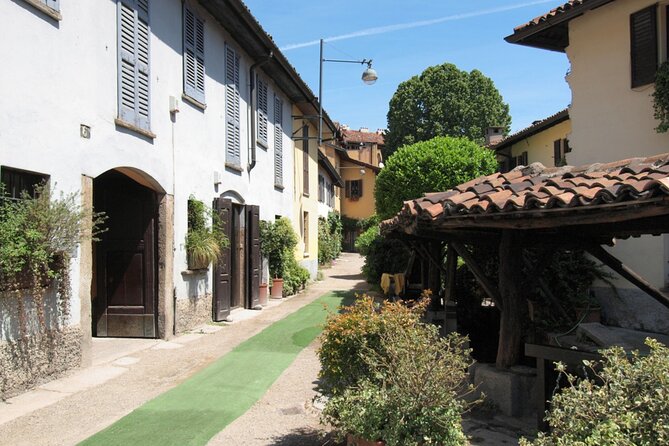 The Magic of Navigli: Self-Guided Puzzle Quest in Milan - The final clues at Vicolo Privato Lavandai and Viale Gorizia