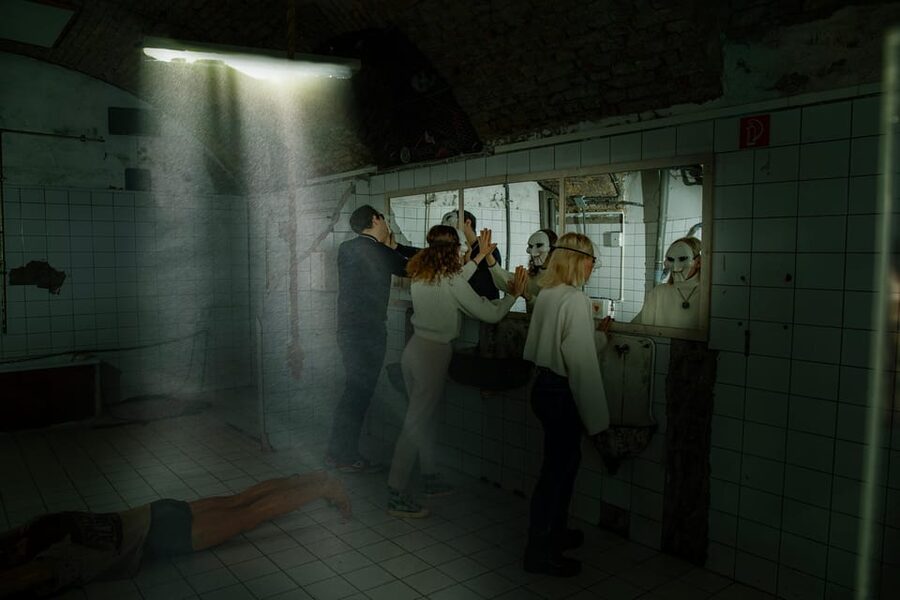 The Real Saw | Escape Room by PÁNiQ SZOBA - Solving the Locks, Clues, and Timed Tasks