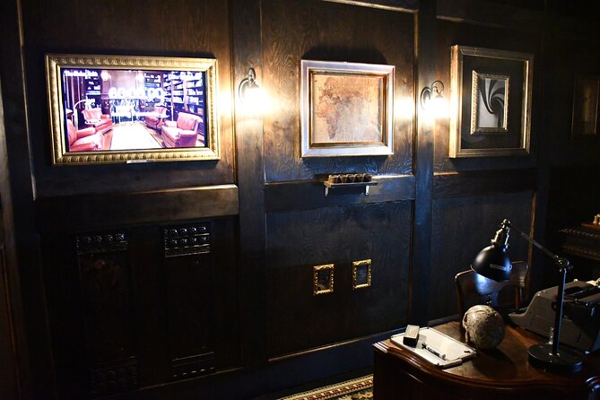 The Stolen Relic Escape Room in Panama City Beach - The first 15 minutes: prepare your team