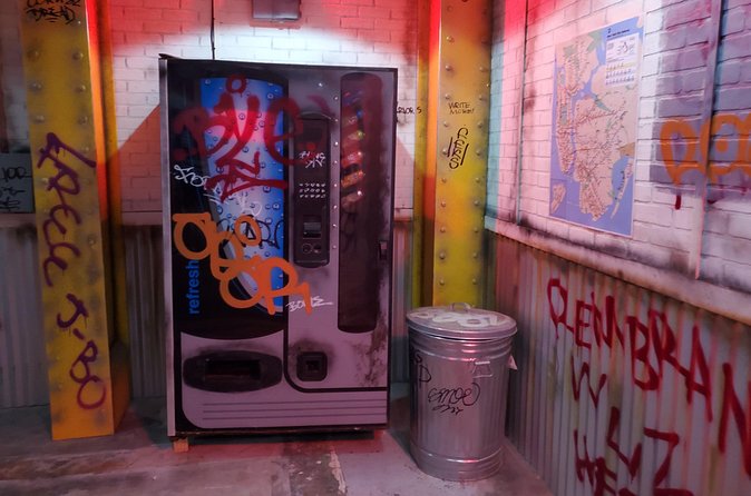 The Terminal Escape Room of Florida - After the escape: 15 minutes to debrief