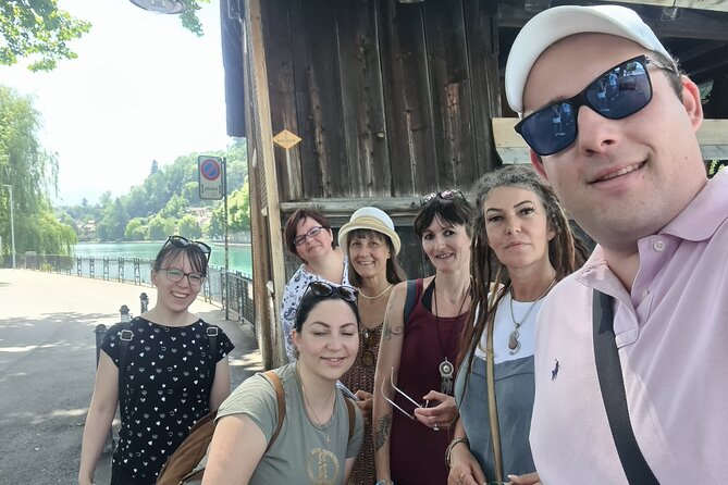 Thun Scavenger Hunt and Sights Self-Guided Tour - German and French language choices