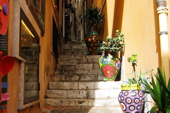 Torremolinos with Picasso Clues Self Guided Treasure Hunt - Town Hall and the story of a changing resort