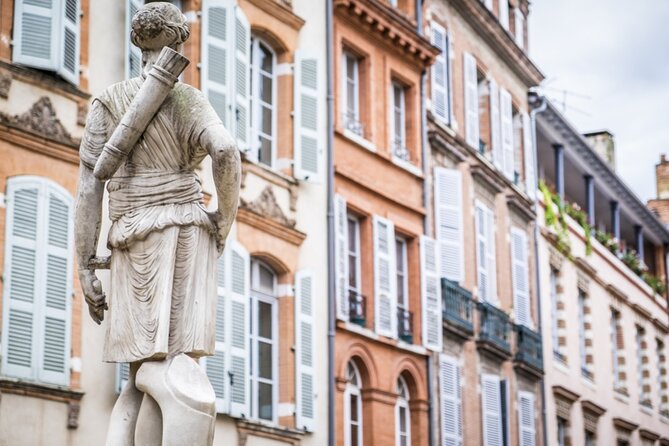 Toulouse "Ville Rose": Interactive Game & Walking Tour - Place de la Trinité and Toulouse’s urban design