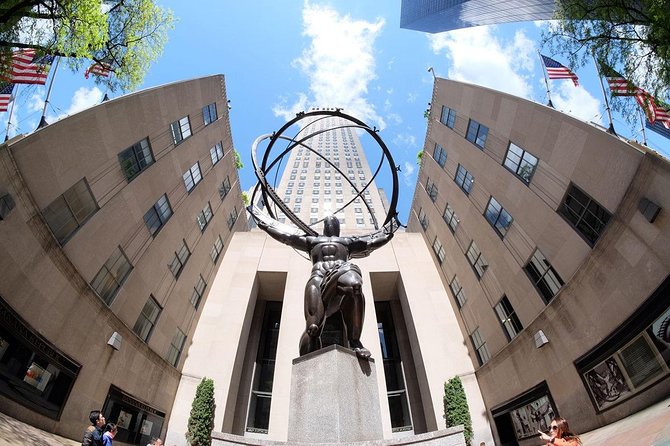 Treasure hunt in Midtown with New York in French - How the clue system keeps the game moving