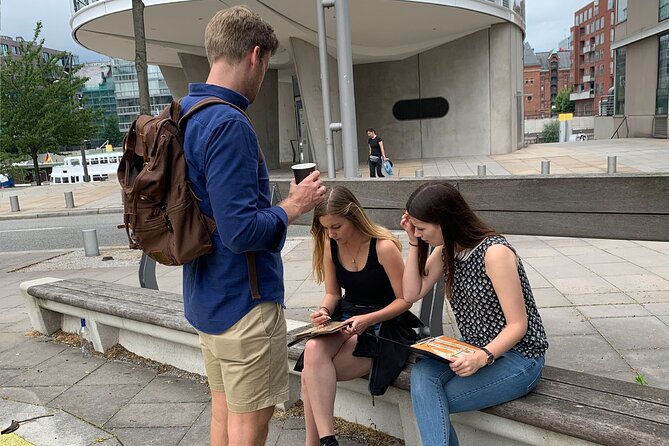 Treasure Hunt through Hamburg's Hafencity - Elbphilharmonie and the modern waterfront