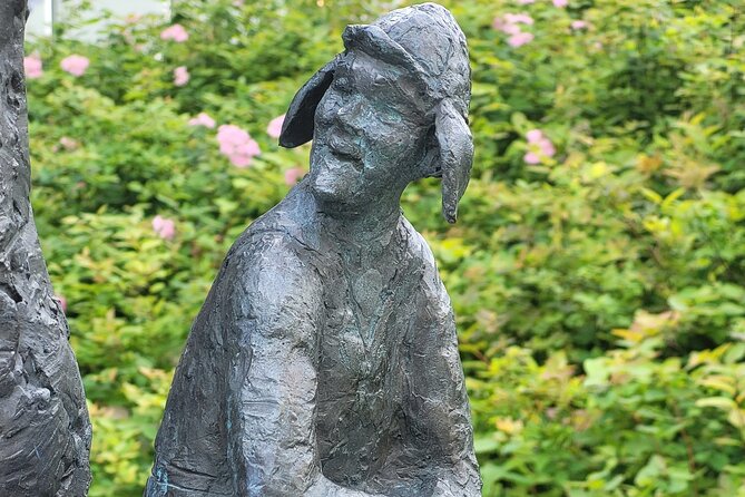 Tromso Walking Tour with Treasure Hunt and Arctic Cathedral Visit - Who should book this experience