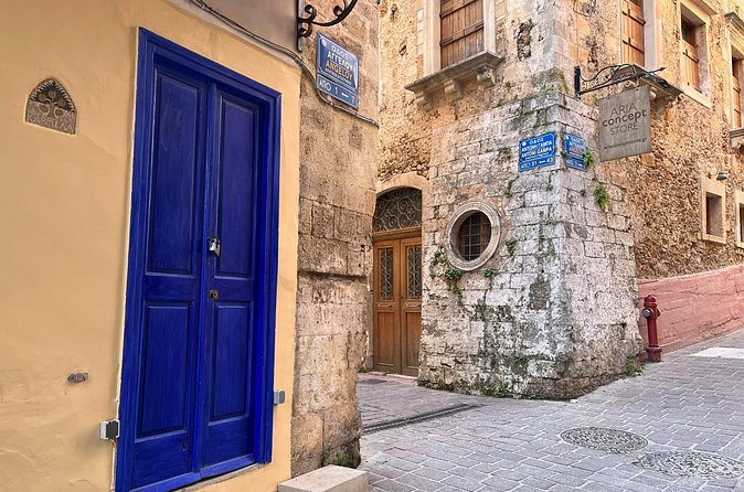 True Love in Chania: Self-Guided Romantic Puzzle Walk - The synagogue on Kondilaki