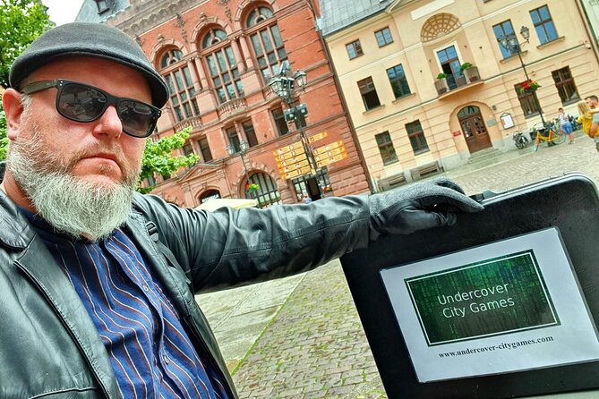 Undercover City Games: Torun - Starting at the Flisak monument