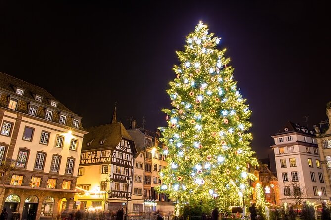 Unusual treasure hunt at the Christmas markets in Strasbourg - Following Missions Through the Christmas Market