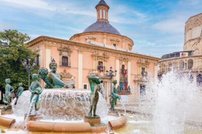 Valencia Iconic Sights Scavenger Hunt