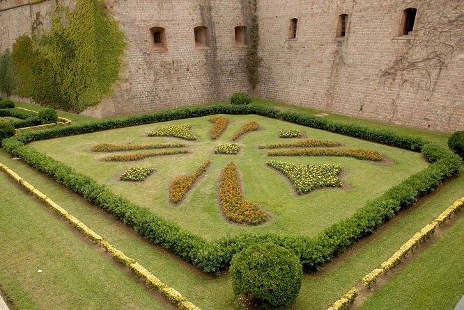 Witch Hunt on Montjuïc: Self-Guided Puzzle Quest in Barcelona - Key points at a glance