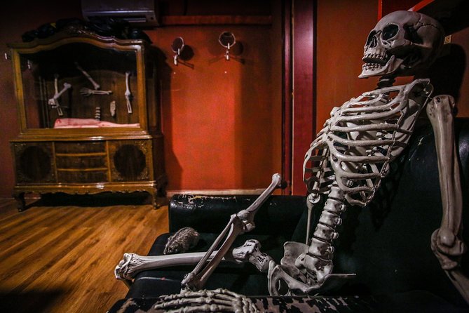 Xcape Room Bcn: Corpse Gallery Escape Room Barcelona - What makes the room feel like a story