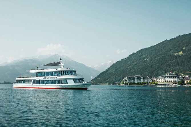 Zell am See Exploration Game and Tour - Vogtturm tower and the historic center
